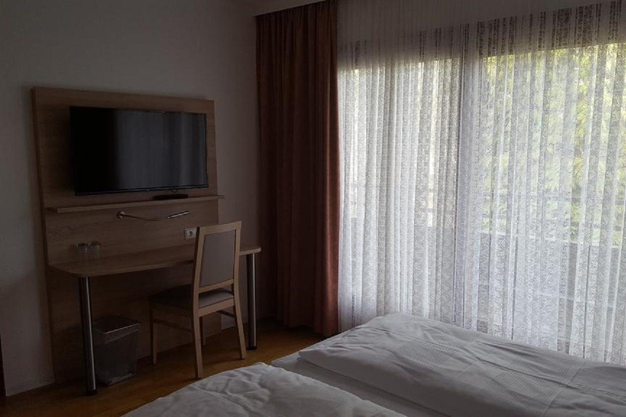 Itm Hotel Deutsches Haus ハンブルク エクステリア 写真